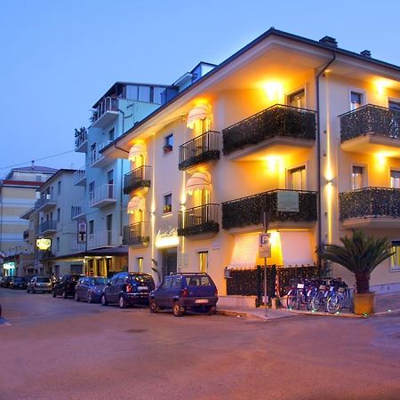 Casa Vacanze Villa Spina San Benedetto del Tronto Phòng bức ảnh